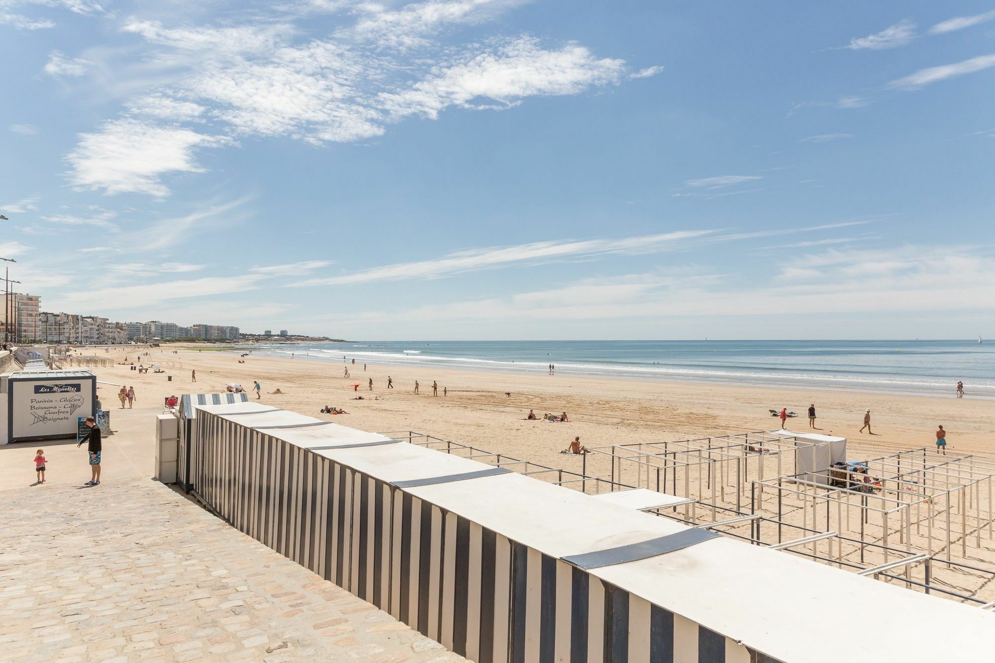 Residence Pierre & Vacances La Baie Des Sables Les Sables-dʼOlonne Екстериор снимка